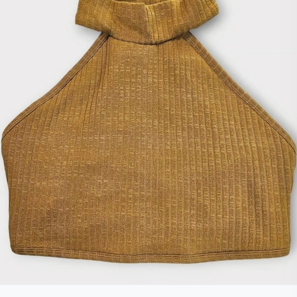 Funnel neck tank top